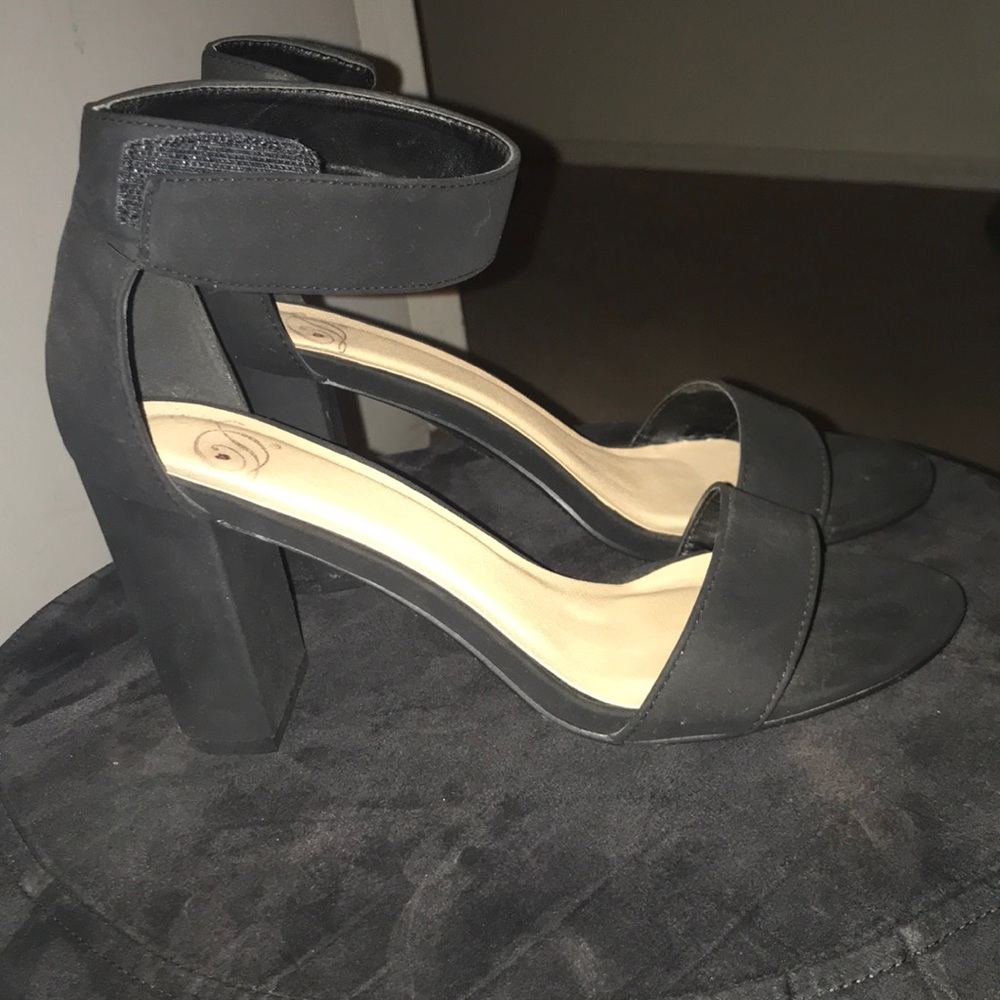 D brand block heels